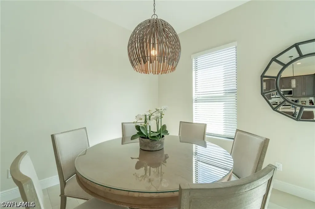 822 105th Avenue N Naples FL 34108