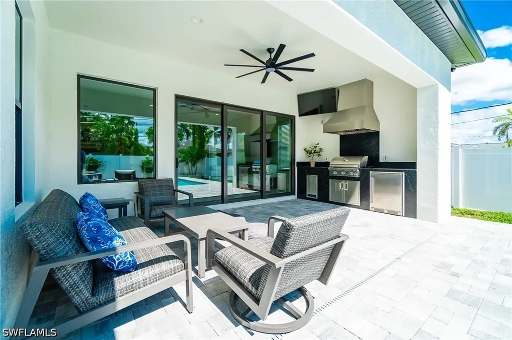 822 105th Avenue N Naples FL 34108