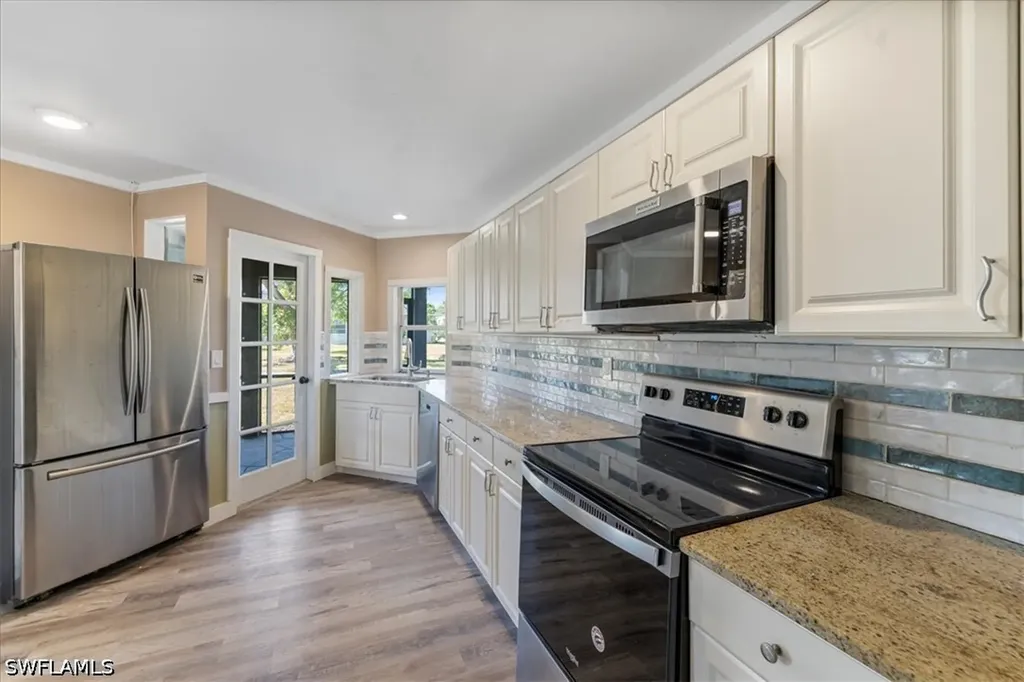 4216 SE 1st Court Cape Coral FL 33904