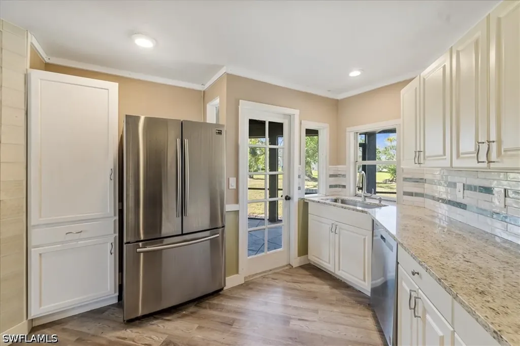 4216 SE 1st Court Cape Coral FL 33904
