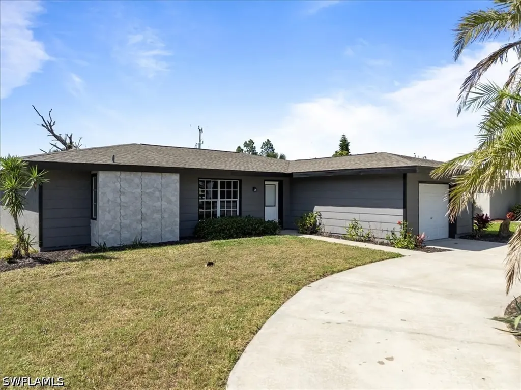 4216 SE 1st Court Cape Coral FL 33904