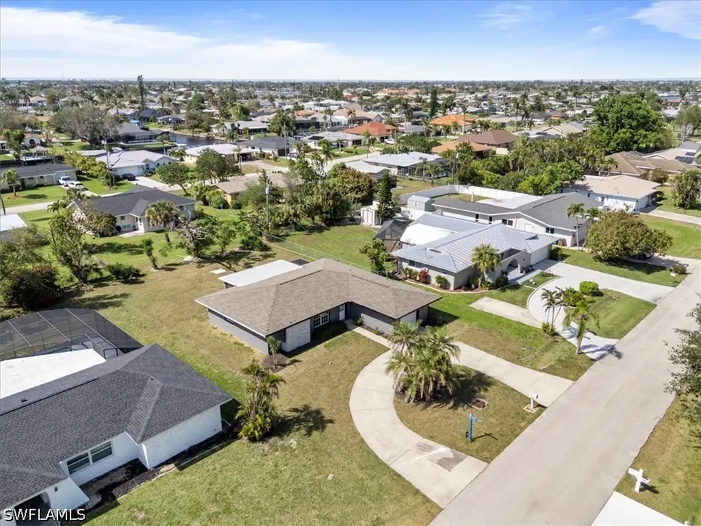 4216 SE 1st Court Cape Coral FL 33904