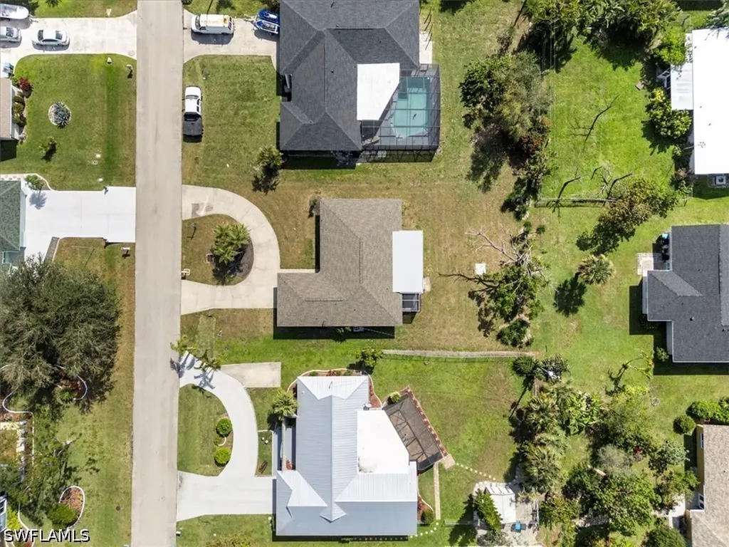 4216 SE 1st Court Cape Coral FL 33904