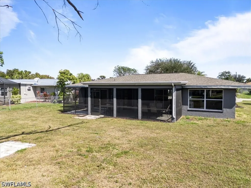 4216 SE 1st Court Cape Coral FL 33904