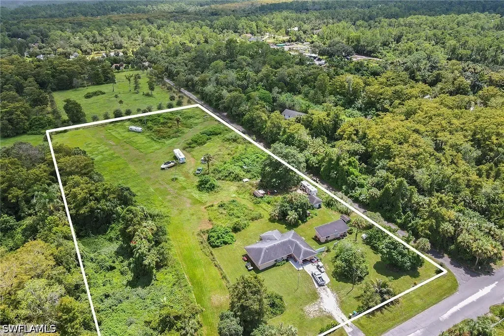 2120 Rock Road Naples FL 34120