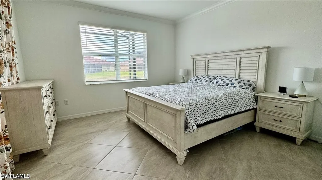 2066 Tamarron Lane Naples FL 34120