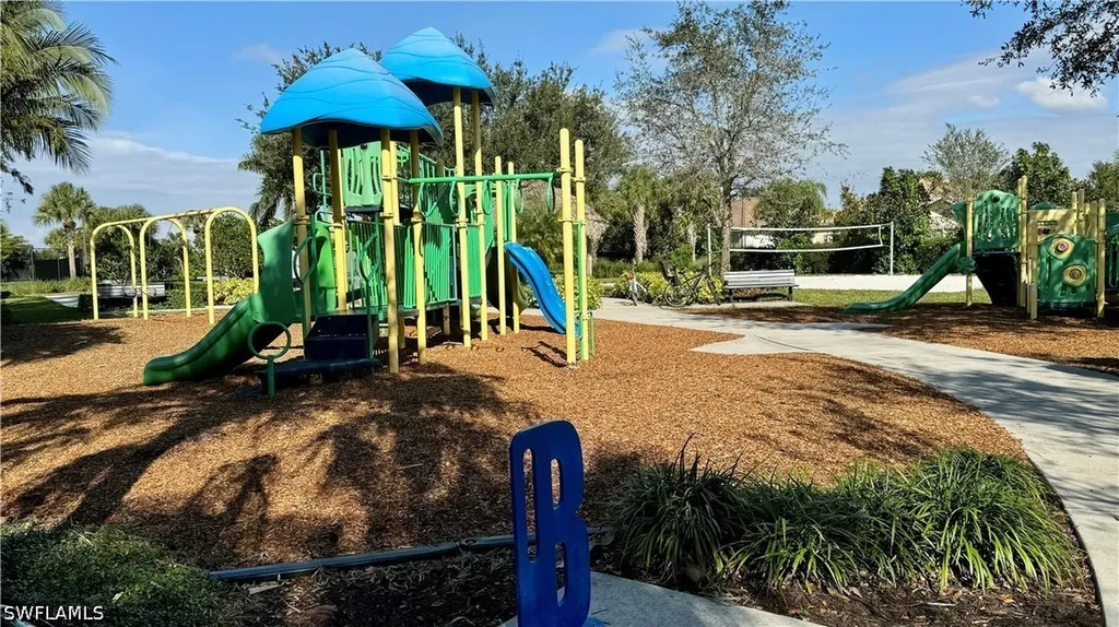 2066 Tamarron Lane Naples FL 34120