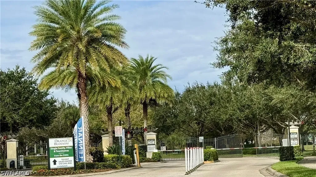 2066 Tamarron Lane Naples FL 34120