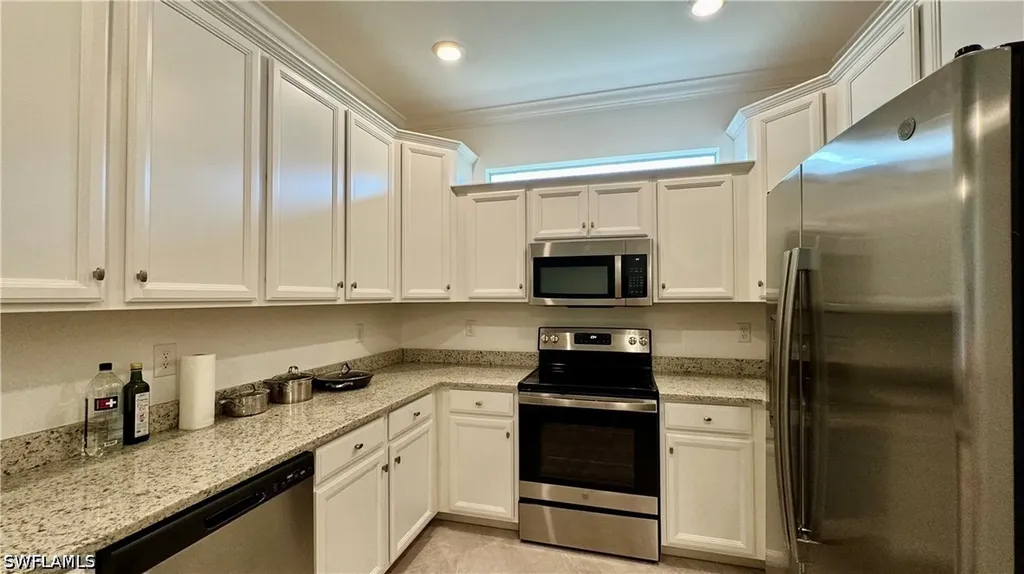 2066 Tamarron Lane Naples FL 34120