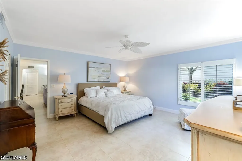 5801 Glencove Drive Naples FL 34108