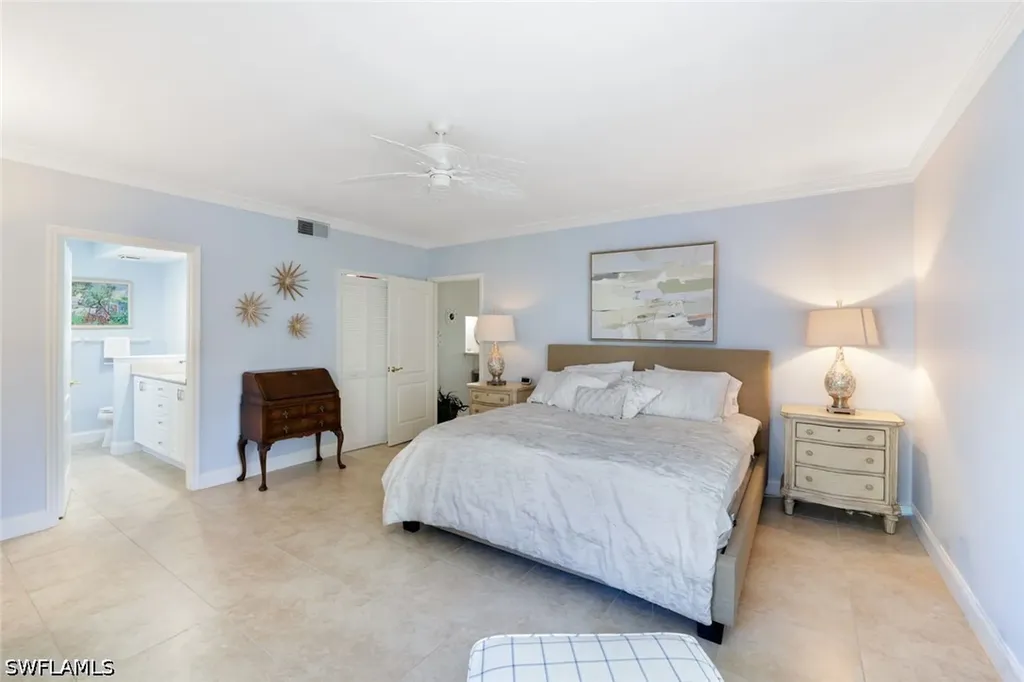 5801 Glencove Drive Naples FL 34108