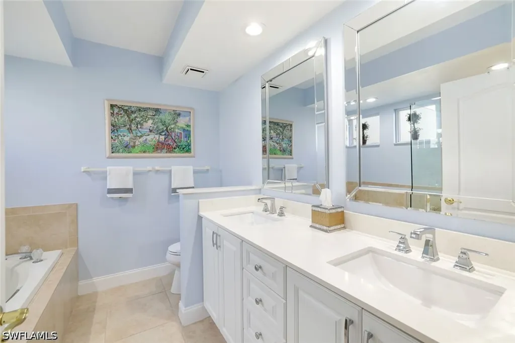 5801 Glencove Drive Naples FL 34108