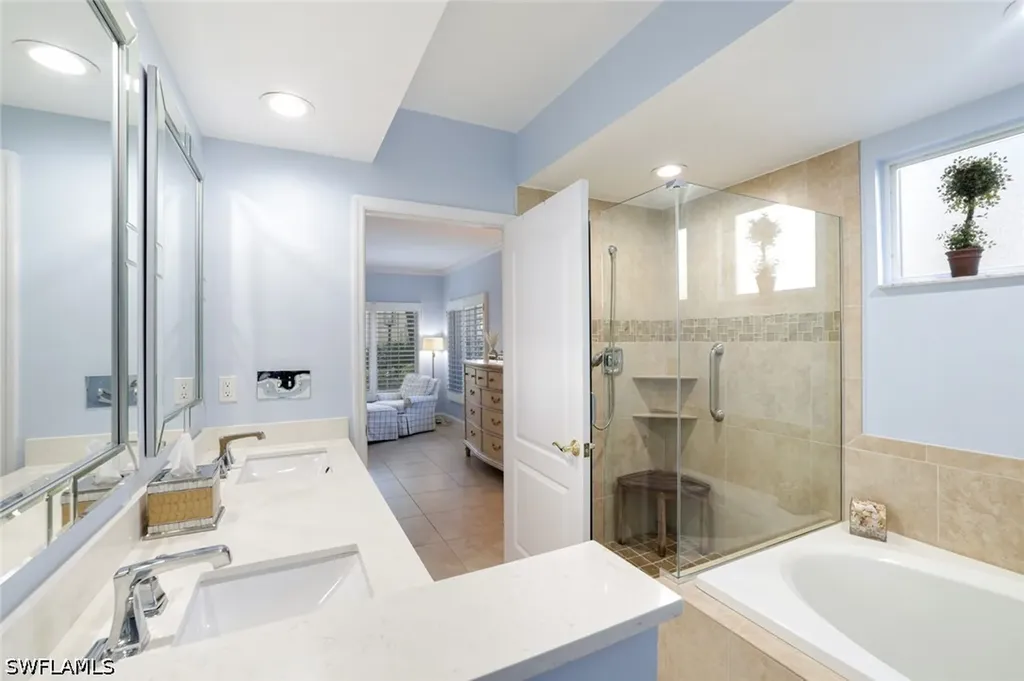 5801 Glencove Drive Naples FL 34108