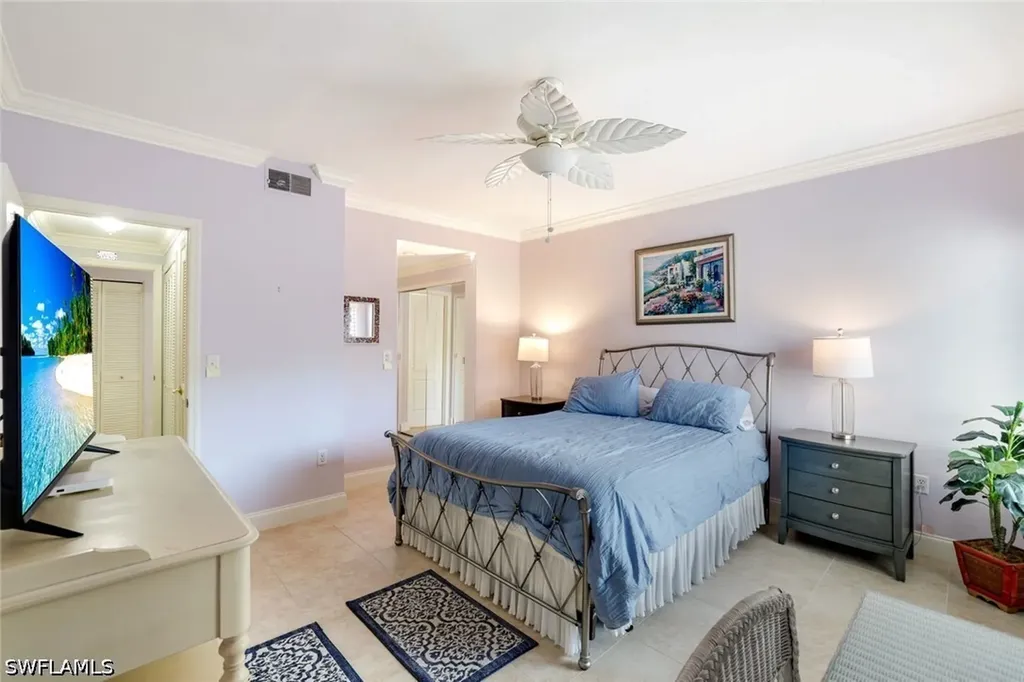 5801 Glencove Drive Naples FL 34108