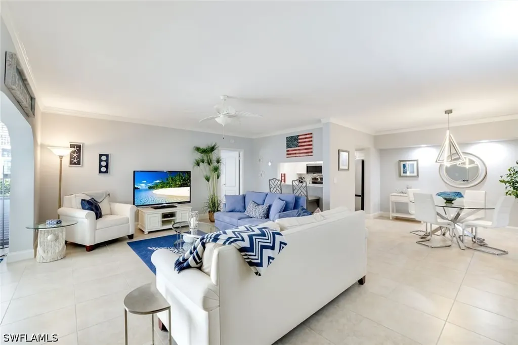 5801 Glencove Drive Naples FL 34108