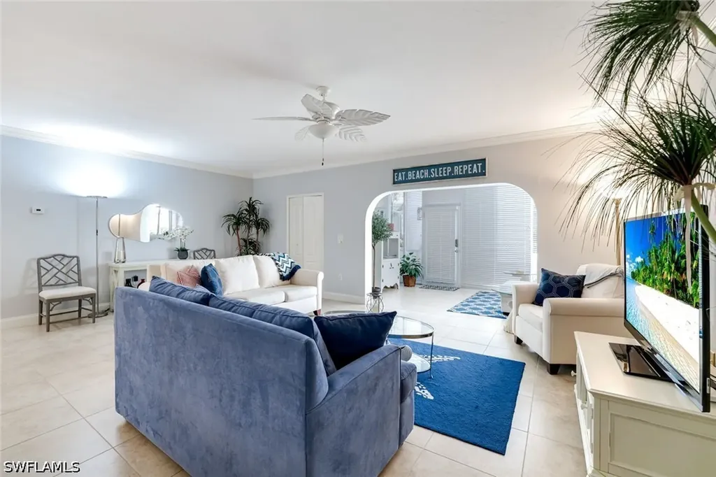 5801 Glencove Drive Naples FL 34108