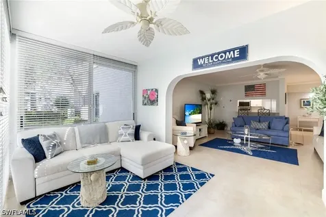 5801 Glencove Drive Naples FL 34108