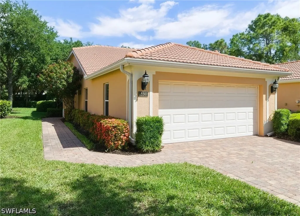 15501 Cortona Way Naples FL 34120