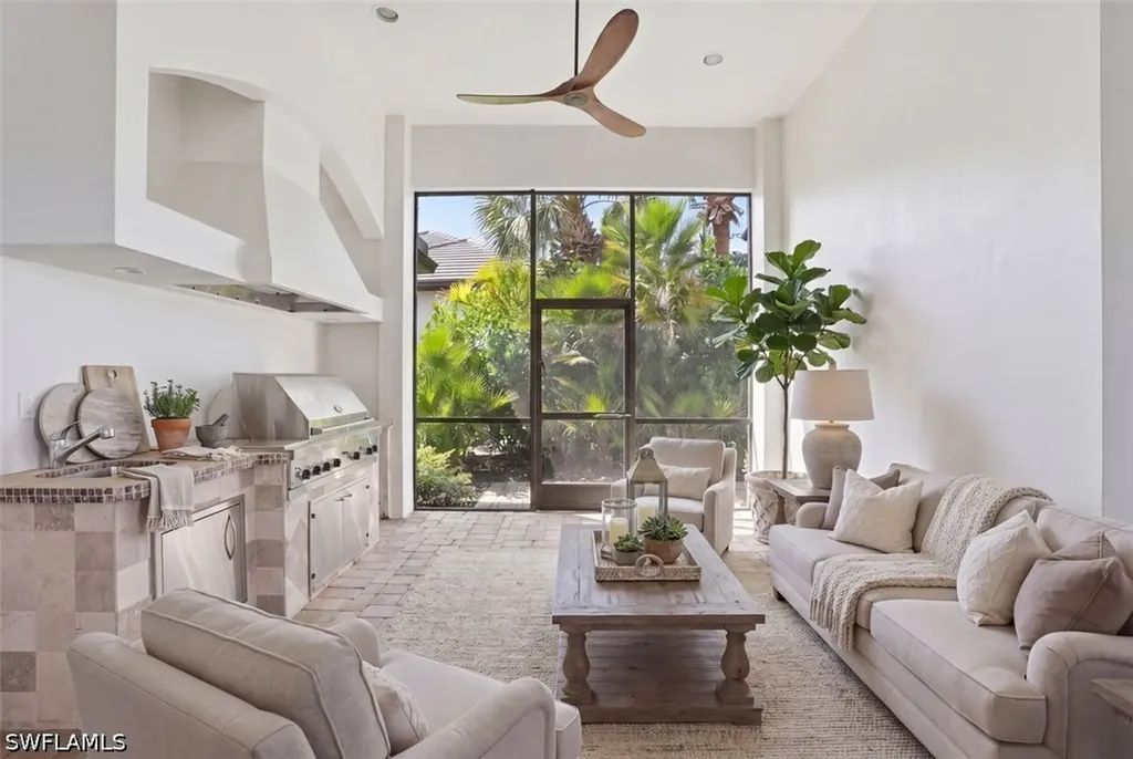 3027 Mona Lisa Boulevard Naples FL 34119