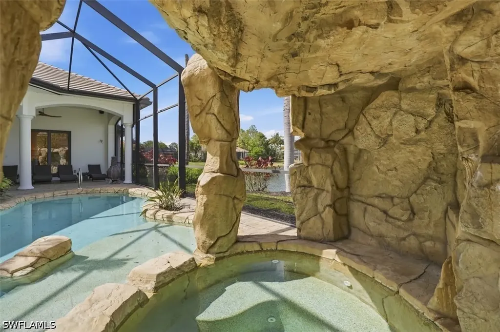 3027 Mona Lisa Boulevard Naples FL 34119