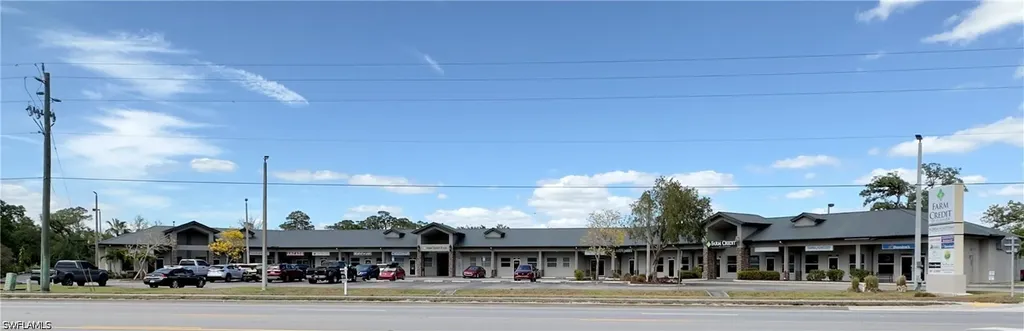 870 W Hickpochee Avenue Labelle FL 33935