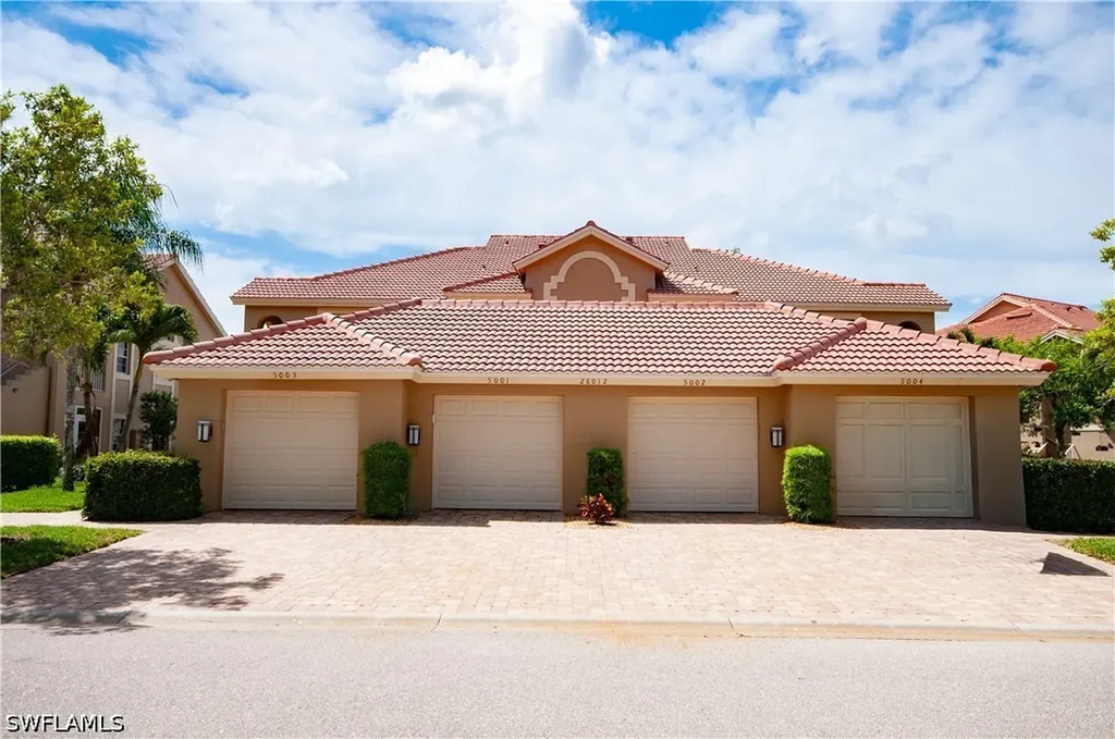 28012 Cavendish Court Bonita Springs FL 34135