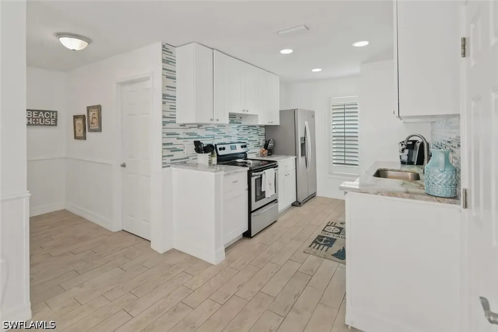 534 96th Avenue N Naples FL 34108