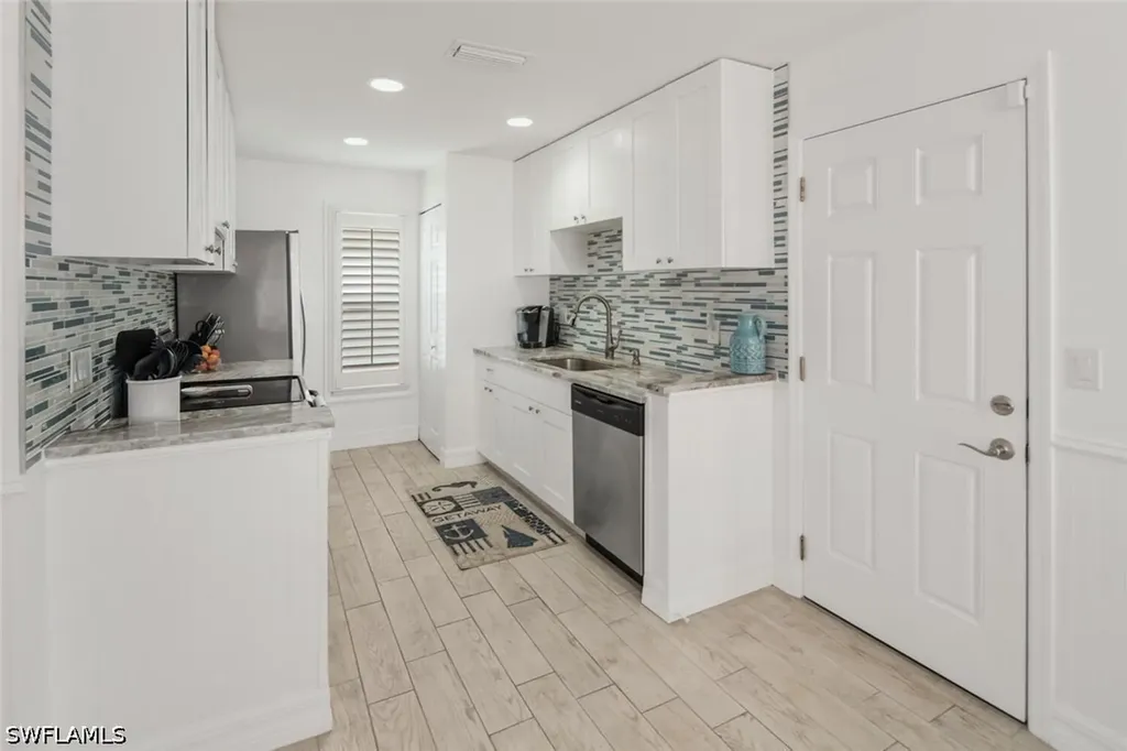 534 96th Avenue N Naples FL 34108