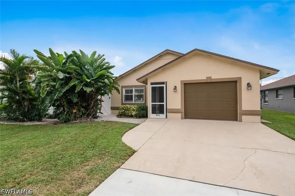 534 96th Avenue N Naples FL 34108