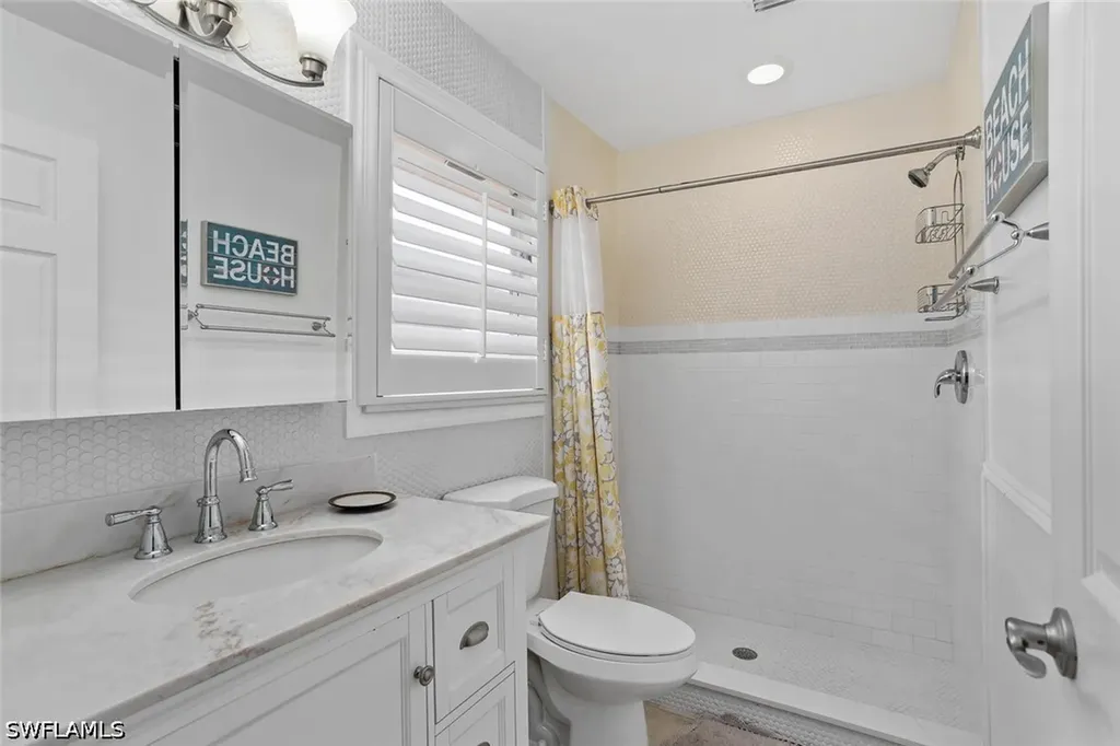 534 96th Avenue N Naples FL 34108