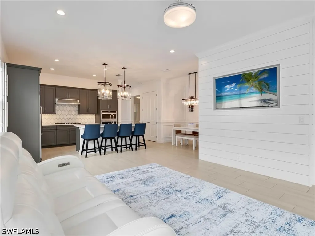 9052 Saint Lucia Drive Naples FL 34114