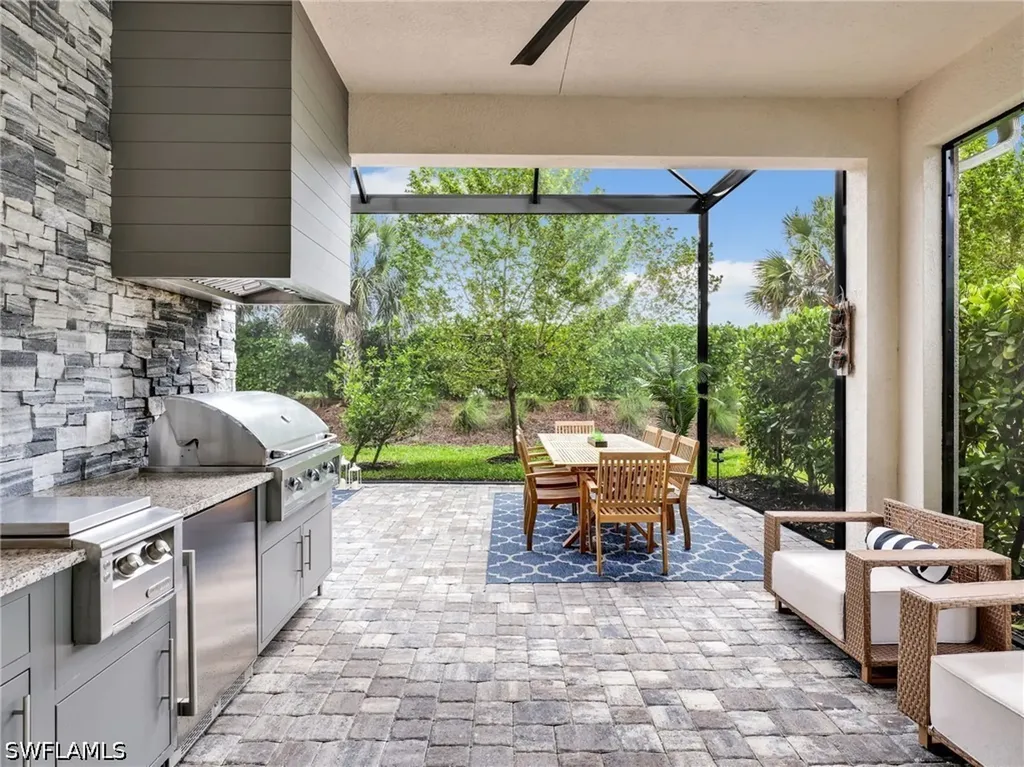9052 Saint Lucia Drive Naples FL 34114
