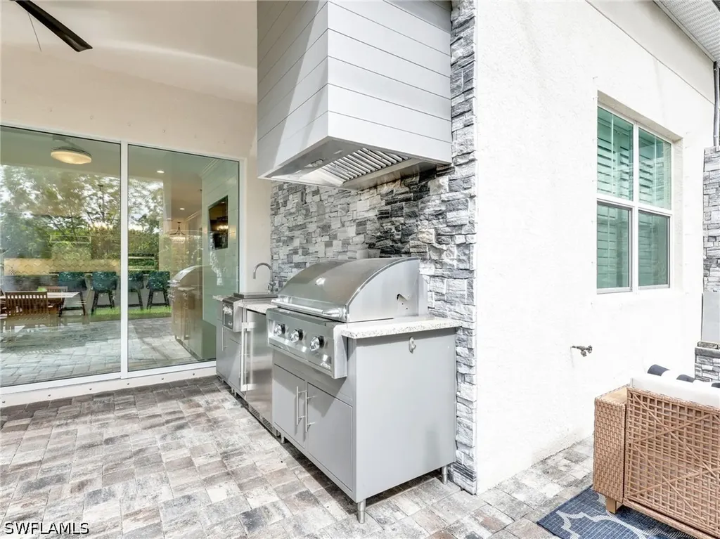 9052 Saint Lucia Drive Naples FL 34114