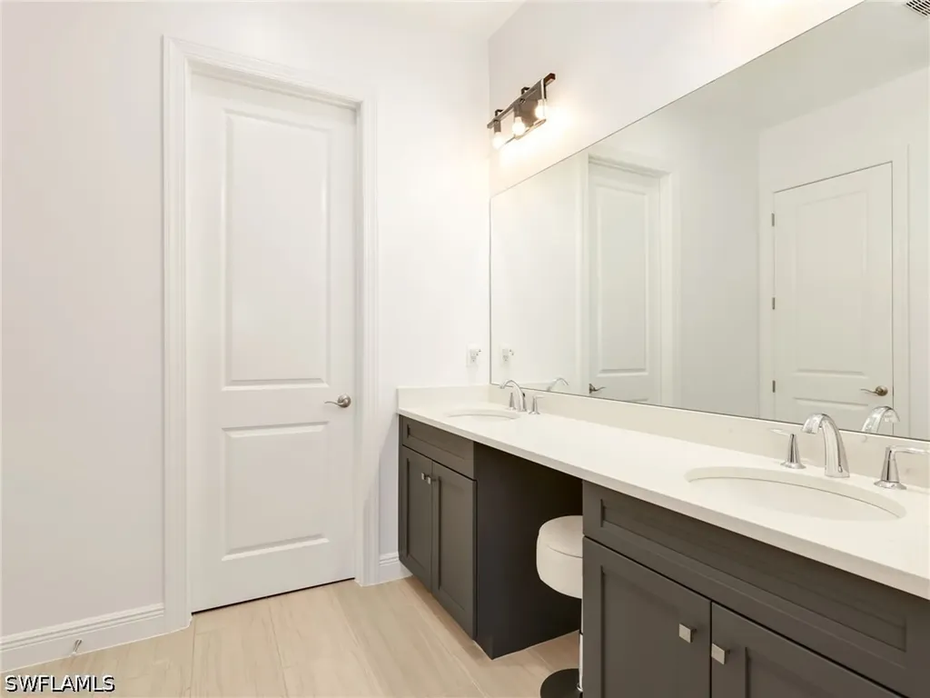 9052 Saint Lucia Drive Naples FL 34114