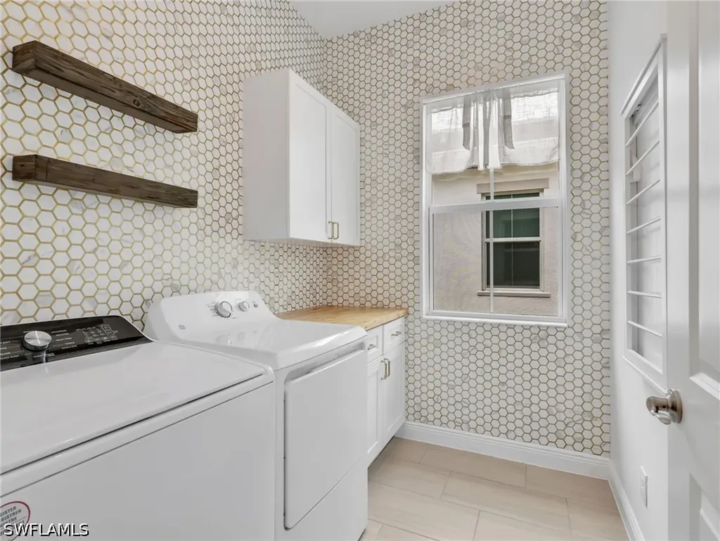 9052 Saint Lucia Drive Naples FL 34114