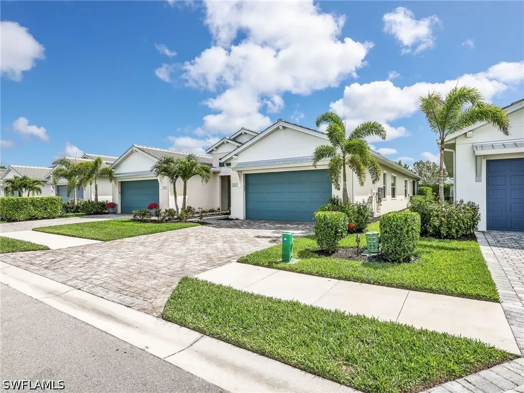 9052 Saint Lucia Drive Naples FL 34114