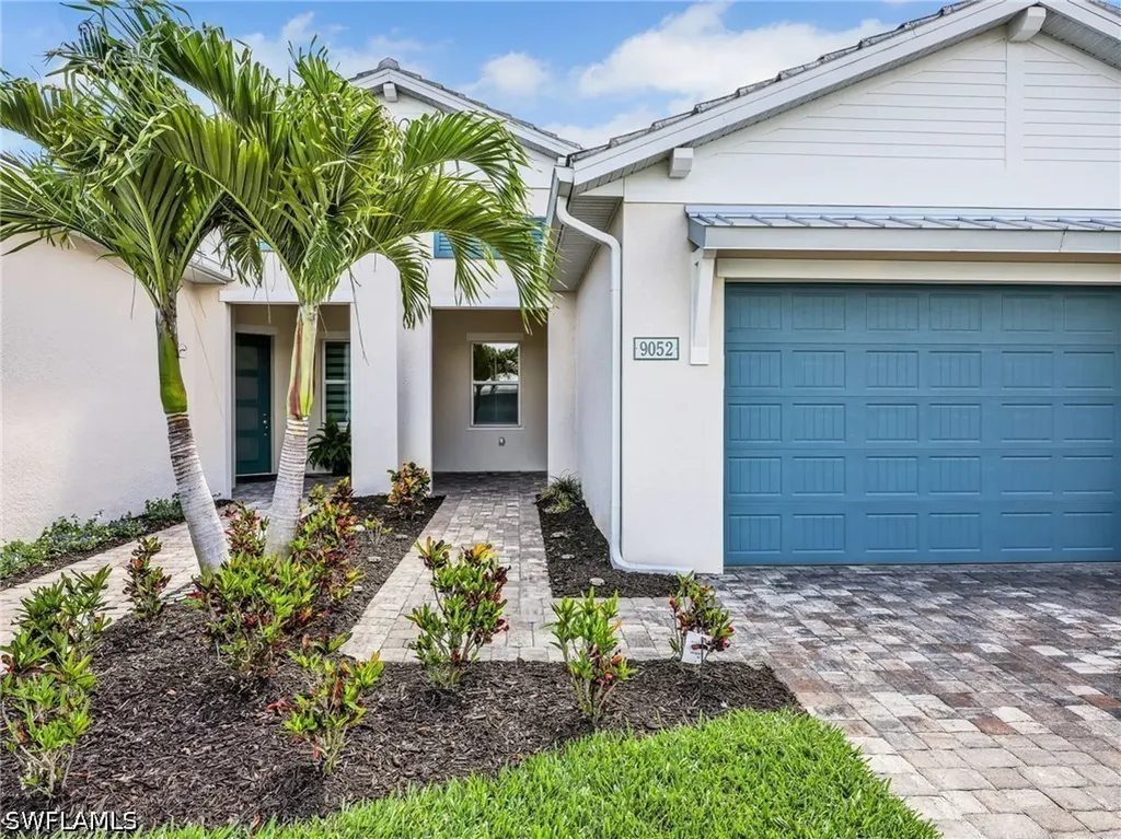 9052 Saint Lucia Drive Naples FL 34114