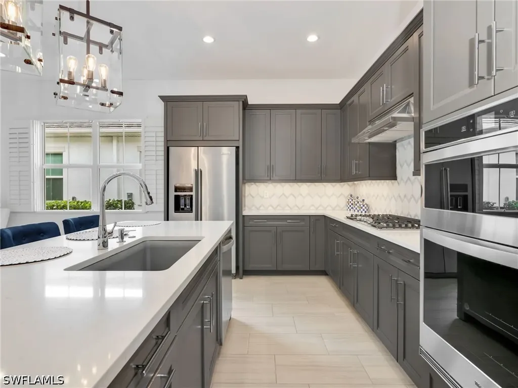 9052 Saint Lucia Drive Naples FL 34114