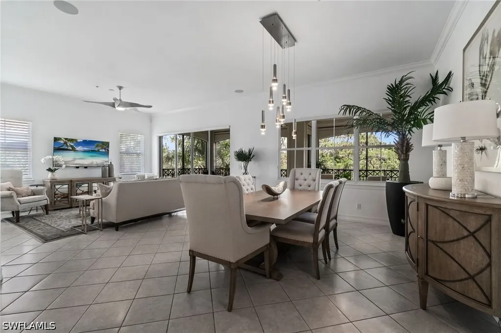 2842 Tiburon Boulevard E Naples FL 34109
