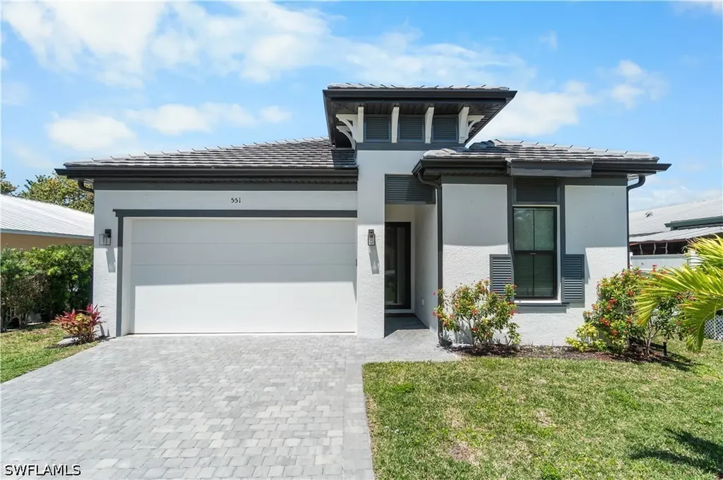 551 97th Avenue N Naples FL 34108
