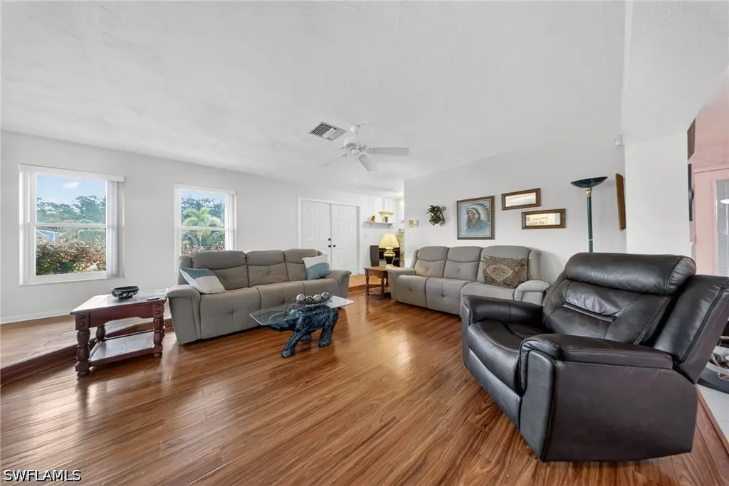 443 Castle Drive Naples FL 34119