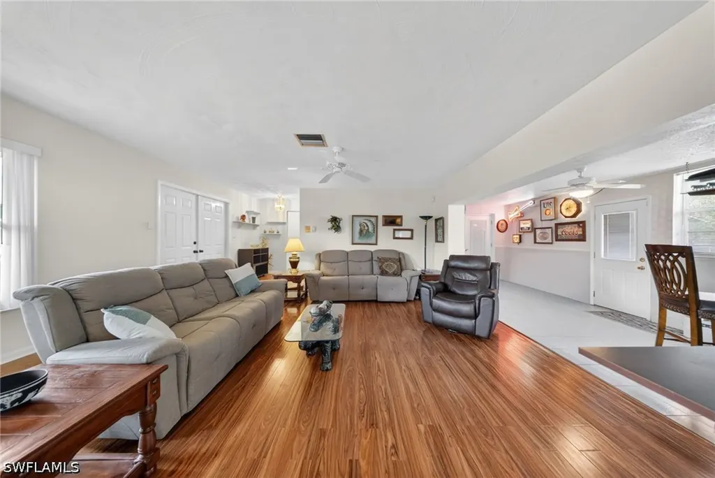 443 Castle Drive Naples FL 34119