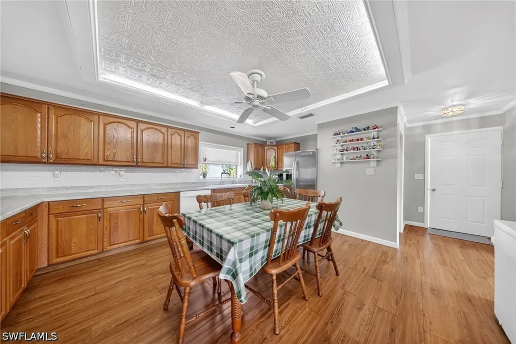 443 Castle Drive Naples FL 34119