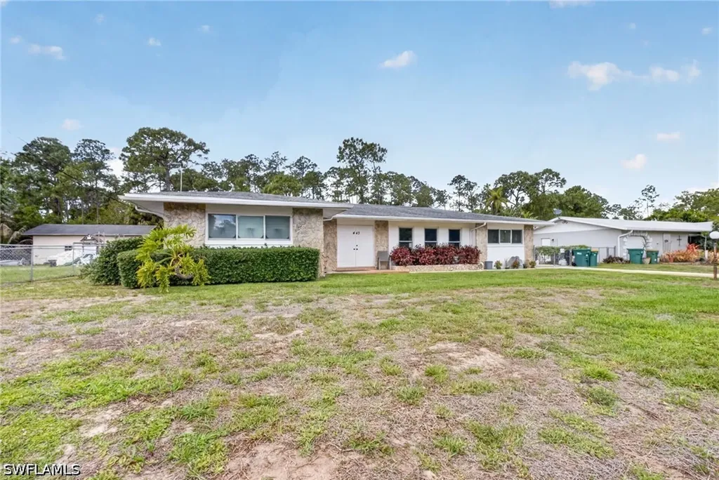 443 Castle Drive Naples FL 34119
