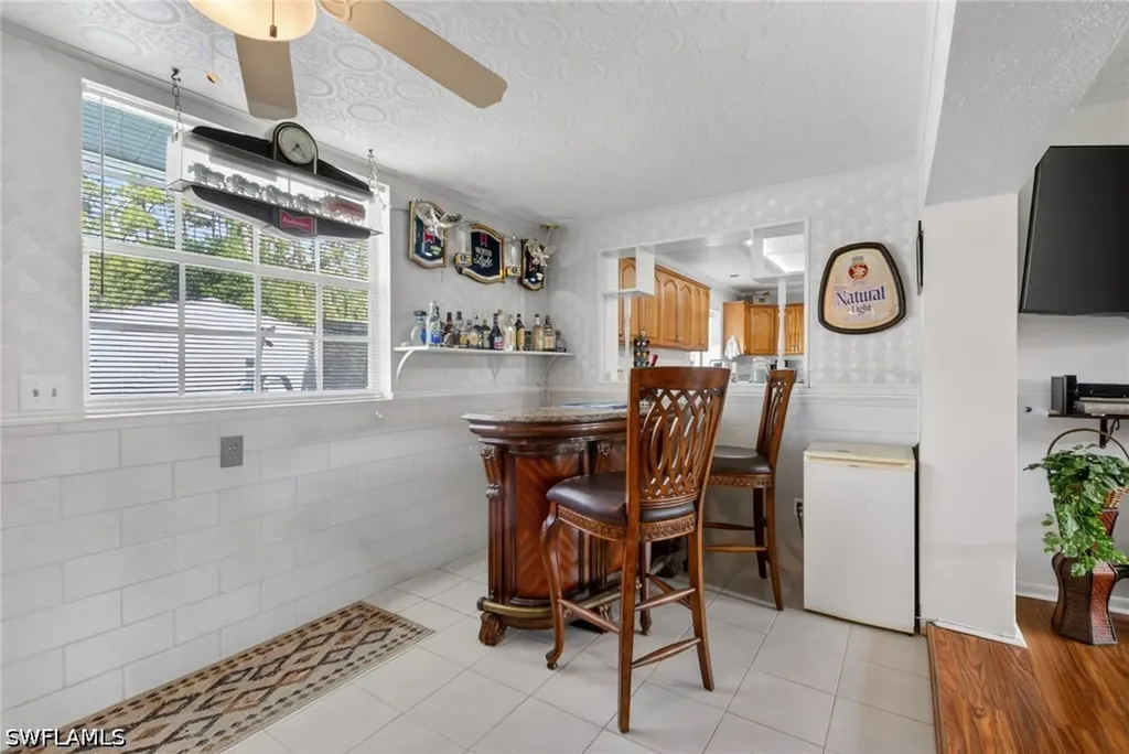 443 Castle Drive Naples FL 34119