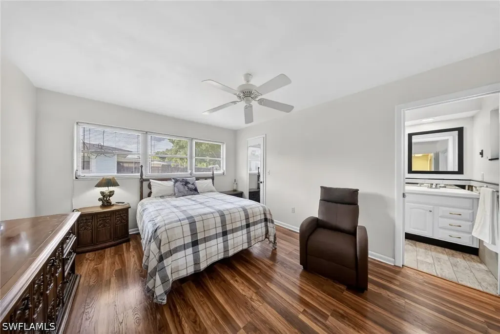 443 Castle Drive Naples FL 34119