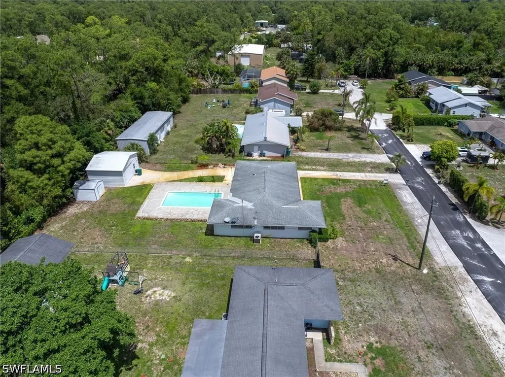 443 Castle Drive Naples FL 34119