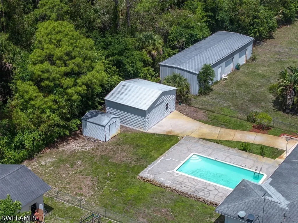 443 Castle Drive Naples FL 34119