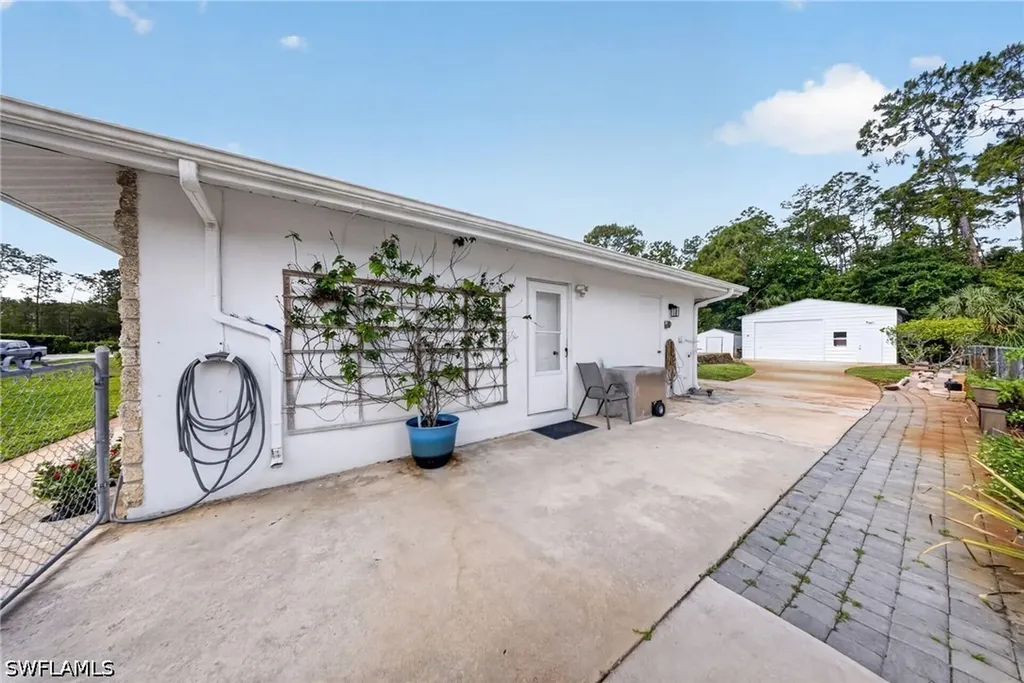 443 Castle Drive Naples FL 34119
