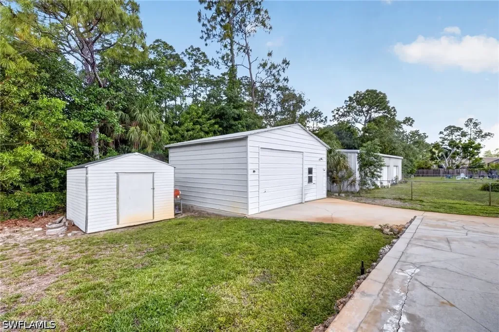443 Castle Drive Naples FL 34119